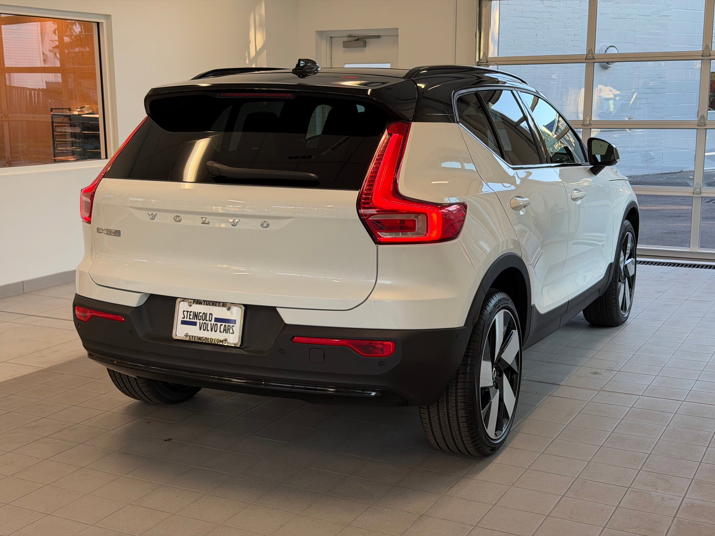 New 2026 Volvo EX40 Plus w/ Climate Package RWD image 5
