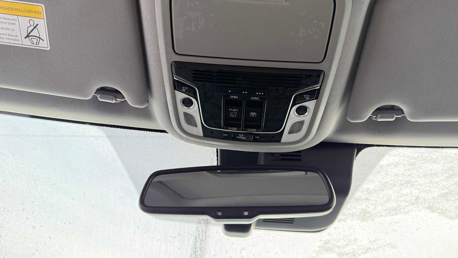 Used 2017 Honda Pilot Elite image 30