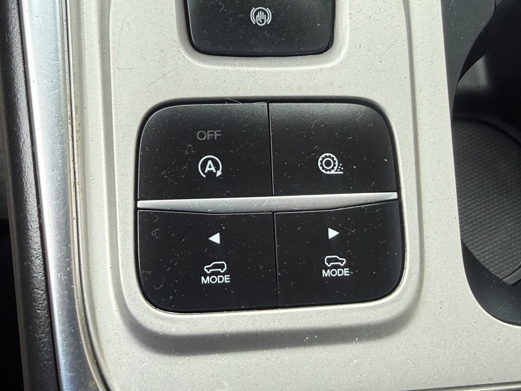 Used 2022 Ford Explorer Limited w/ Equipment Group 301A RWD image 35