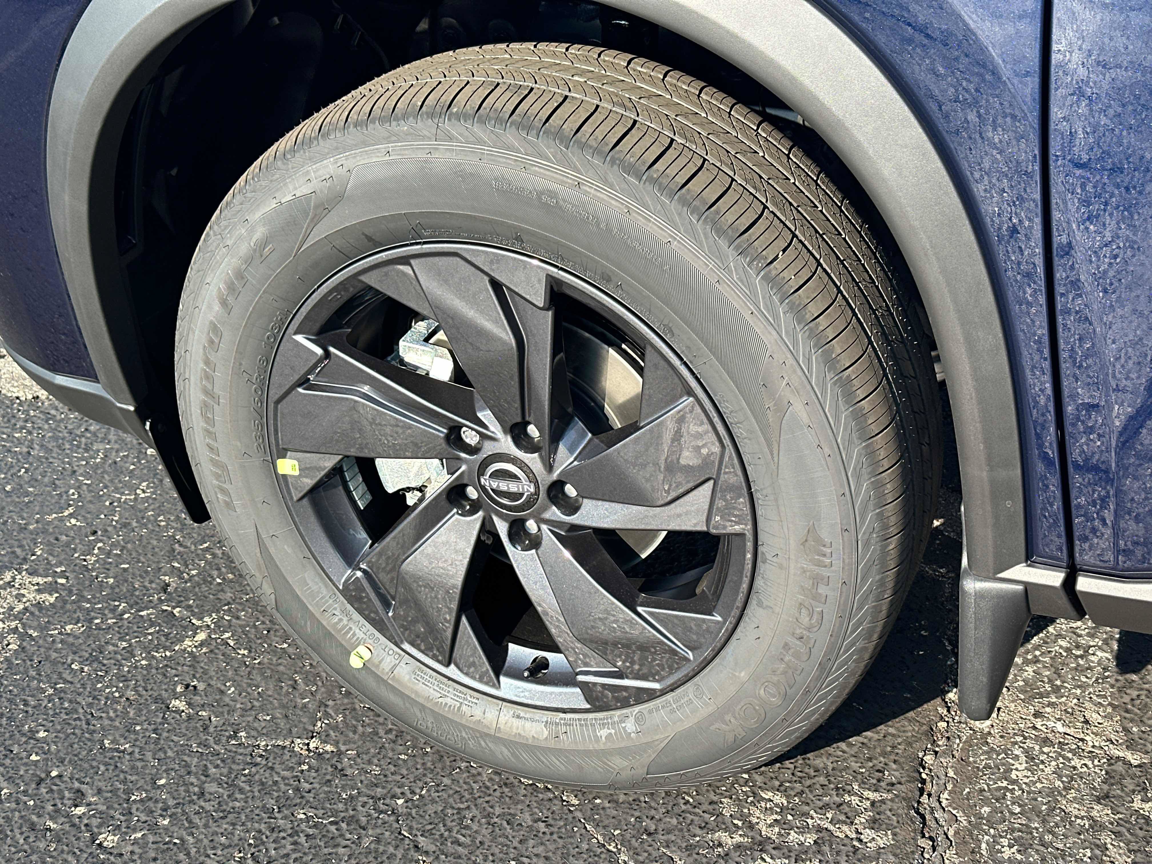 New 2026 Nissan Rogue SV AWD/4WD image 8