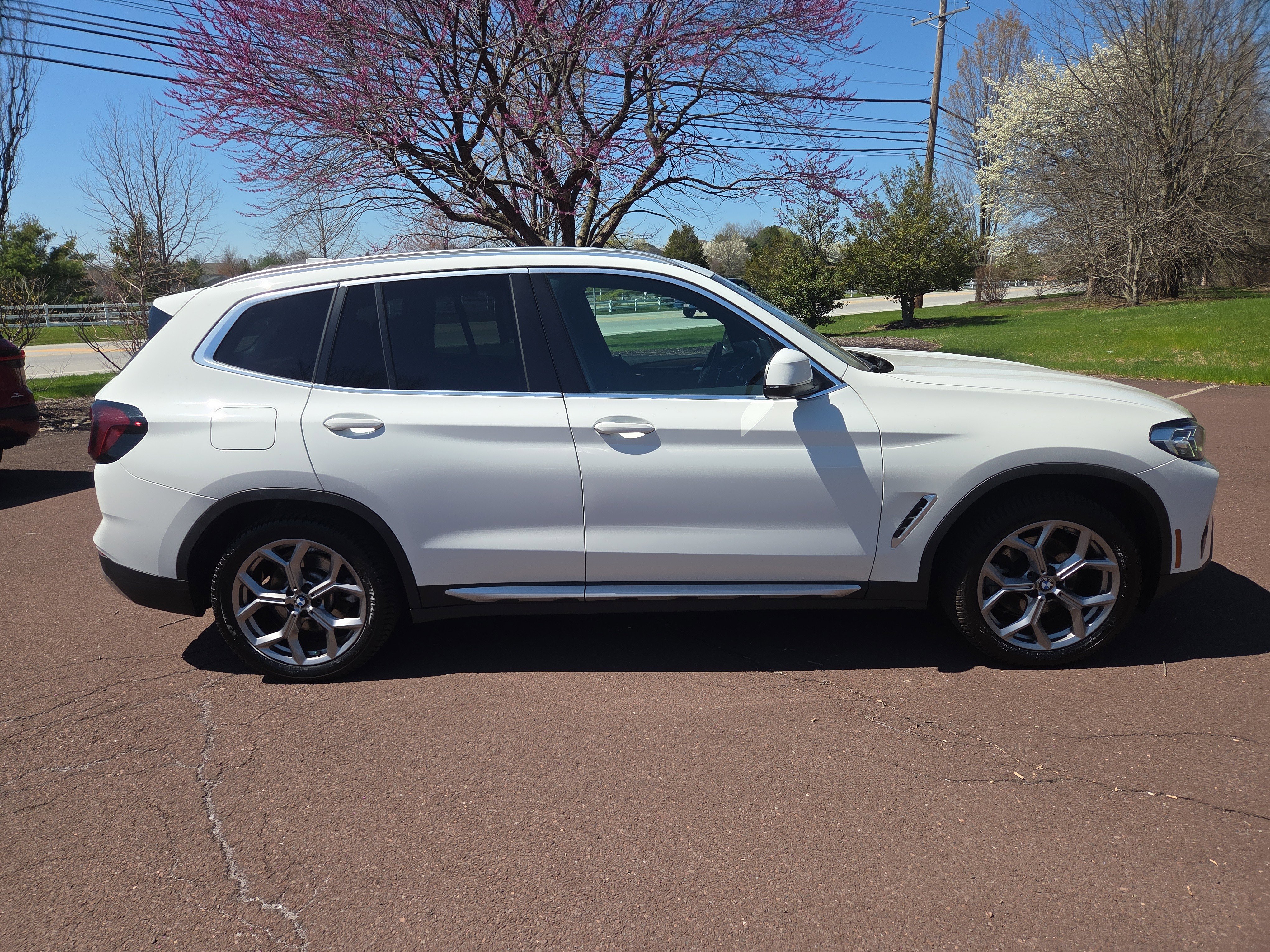 Used 2022 BMW X3 xDrive30i w/ Convenience Package image 2