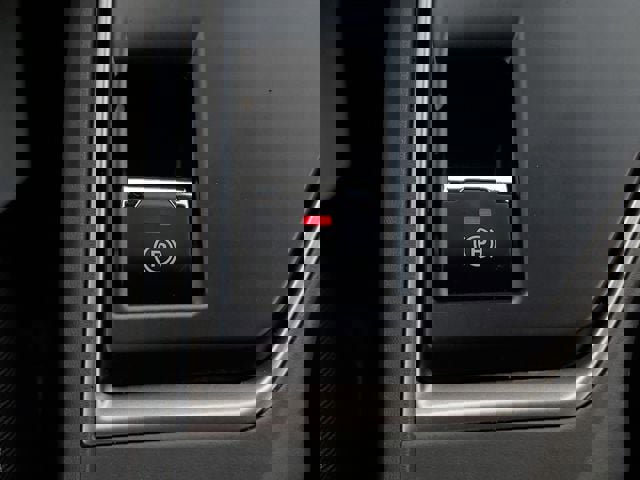 Certified 2025 Subaru Crosstrek 2.0i Premium w/ Popular Package #4 image 30