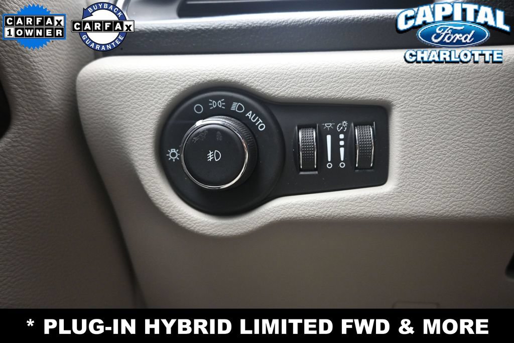 Used 2023 Chrysler Pacifica Limited FWD image 19