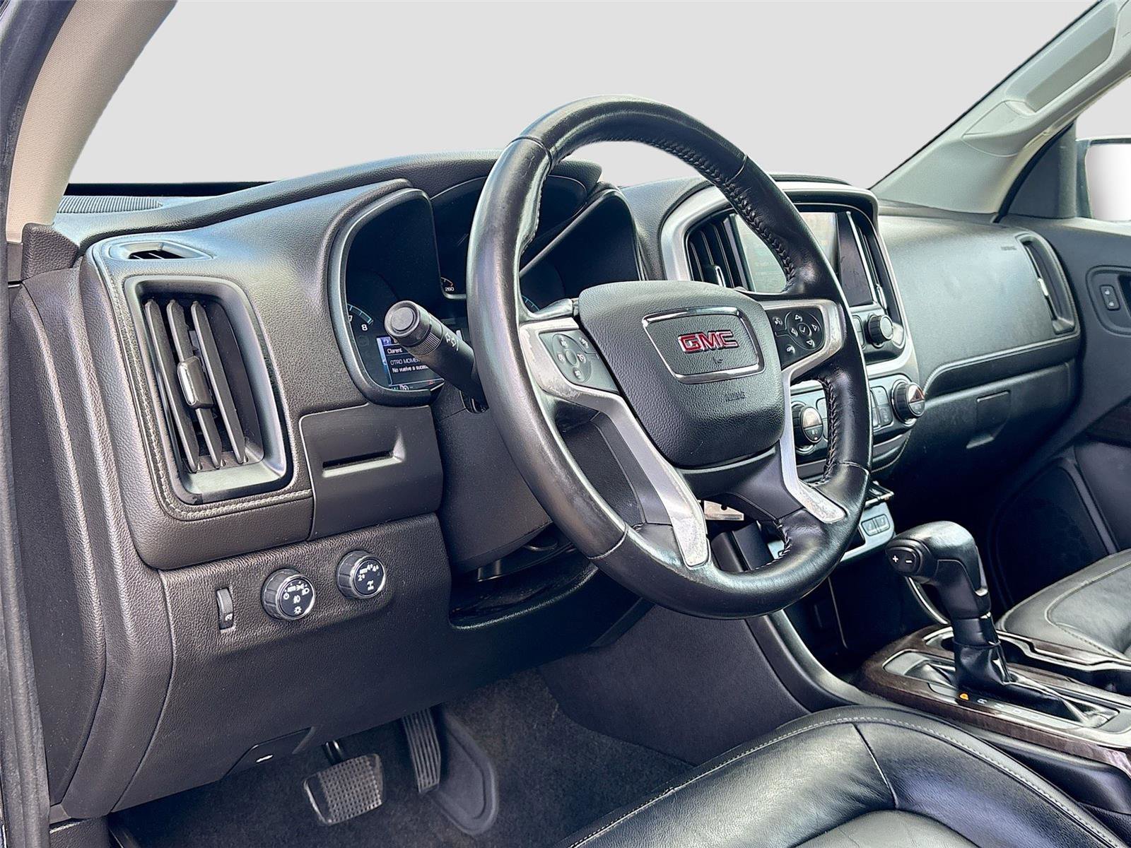 Used 2018 GMC Canyon SLT w/ Driver Alert Package AWD/4WD image 9