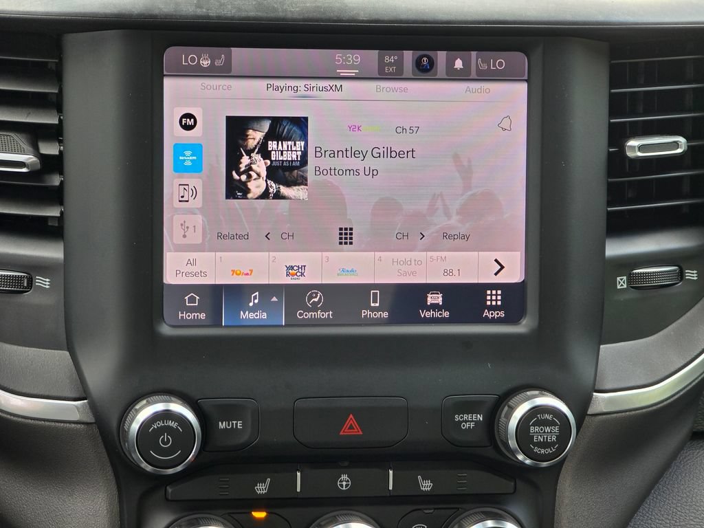 Used 2022 RAM 1500 Big Horn AWD/4WD image 9