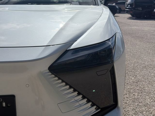Used 2023 Lexus RZ 450e Premium w/ Accessory Package (2T) AWD/4WD image 9