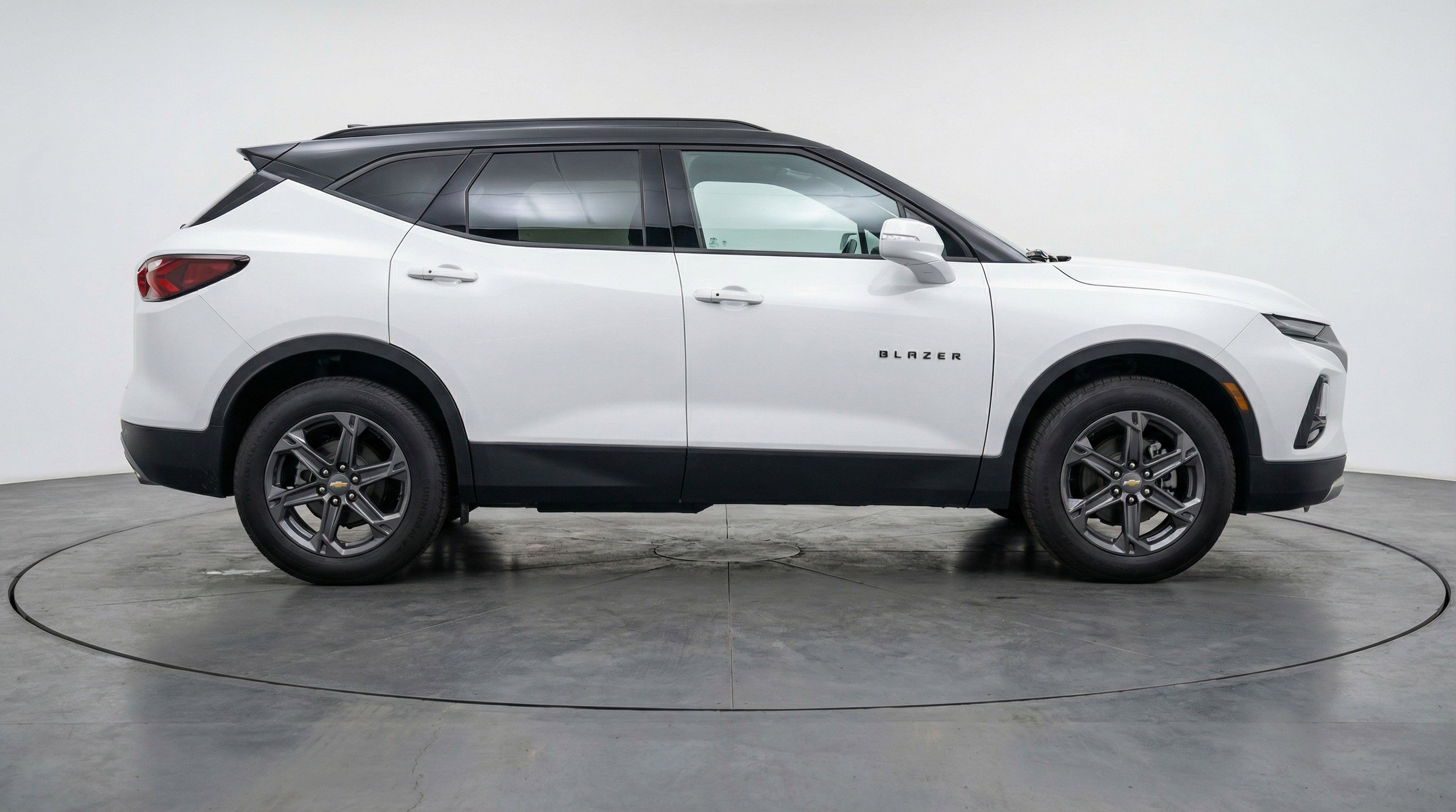 Used 2025 Chevrolet Blazer LT image 11