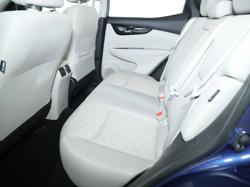 Certified 2022 Nissan Rogue Sport SV image 15