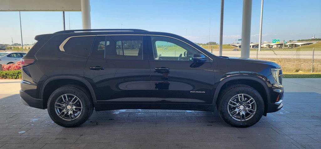 Used 2025 GMC Acadia Elevation image 5