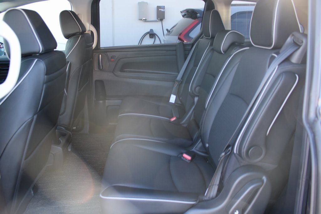 New 2026 Honda Odyssey Elite image 25