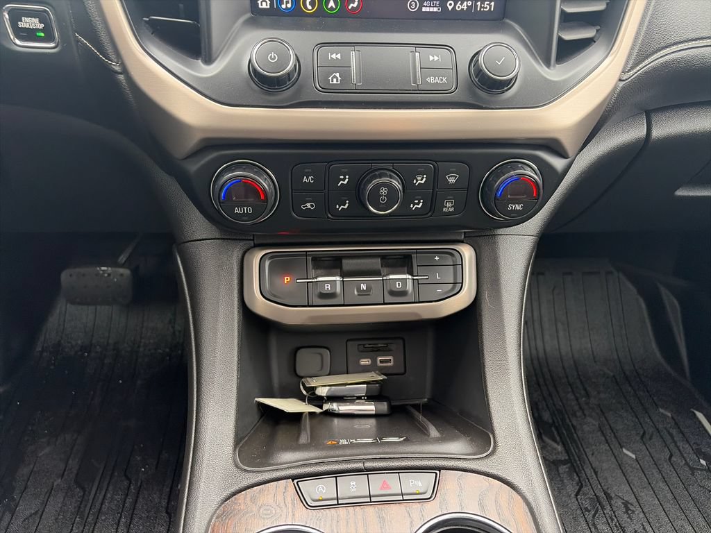 Certified 2020 GMC Acadia Denali w/ Denali Ultimate Package AWD/4WD image 18