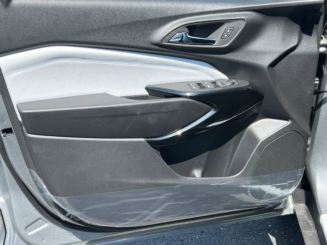 New 2026 Chevrolet Trax LT FWD image 11
