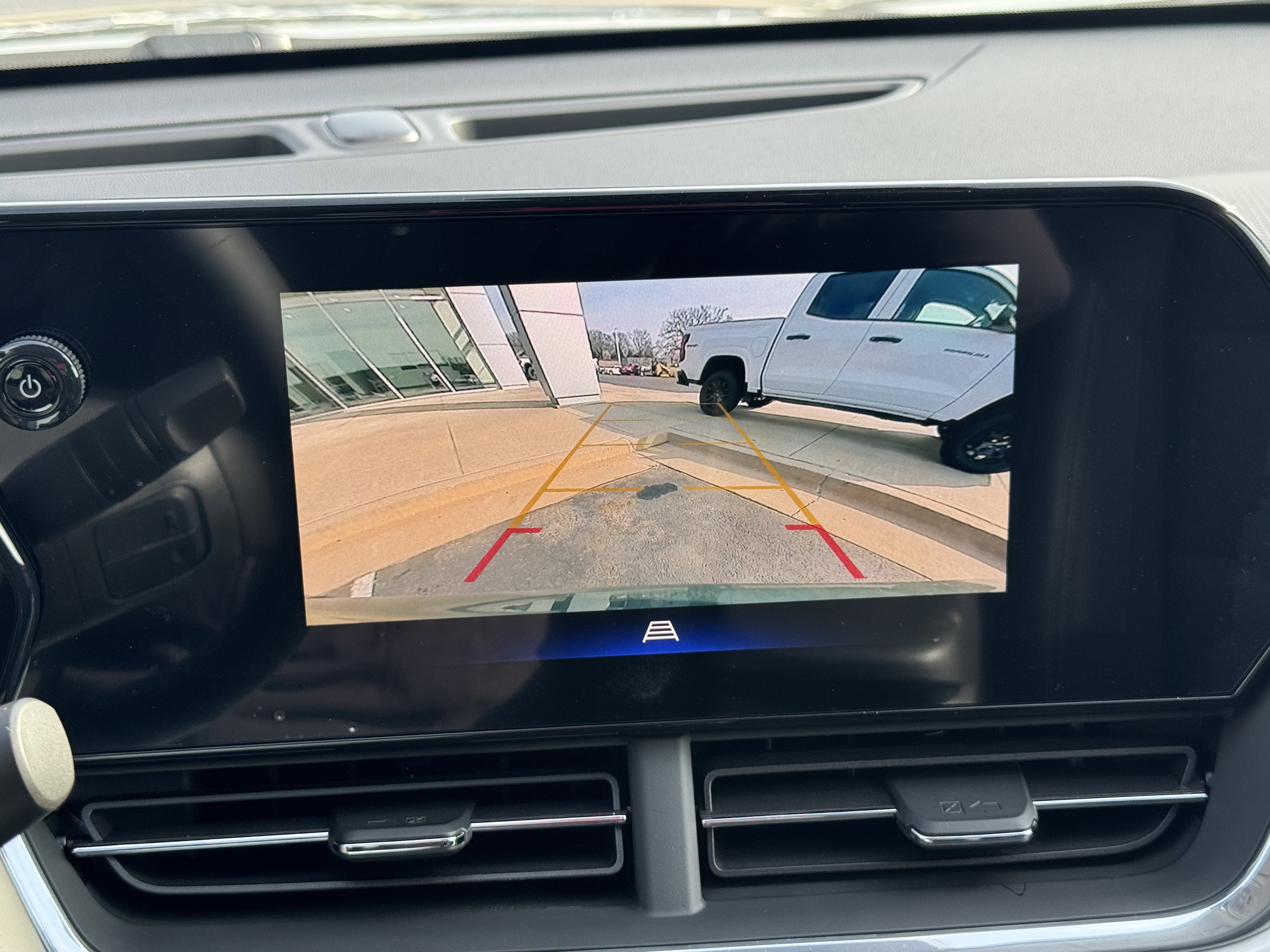 New 2026 Chevrolet Trax LT image 17