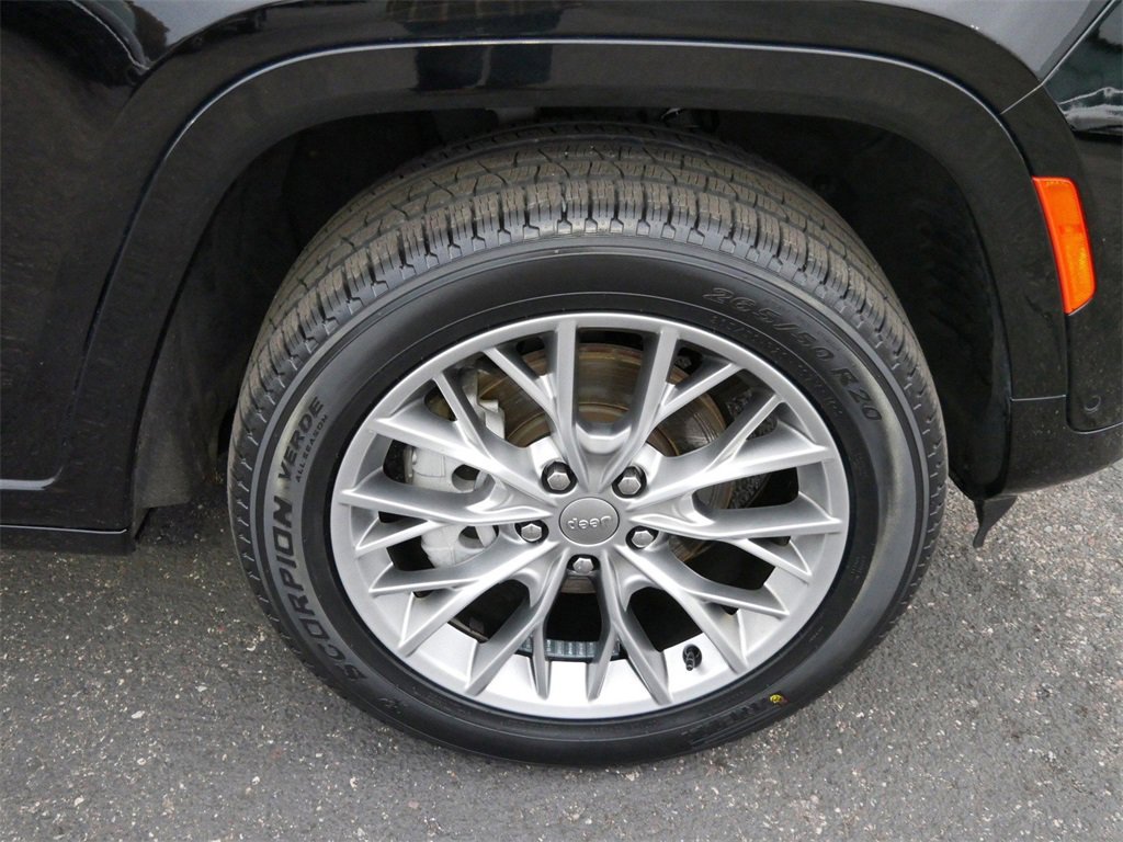 Used 2024 Jeep Grand Cherokee Summit w/ Adv Protech Group IV image 4