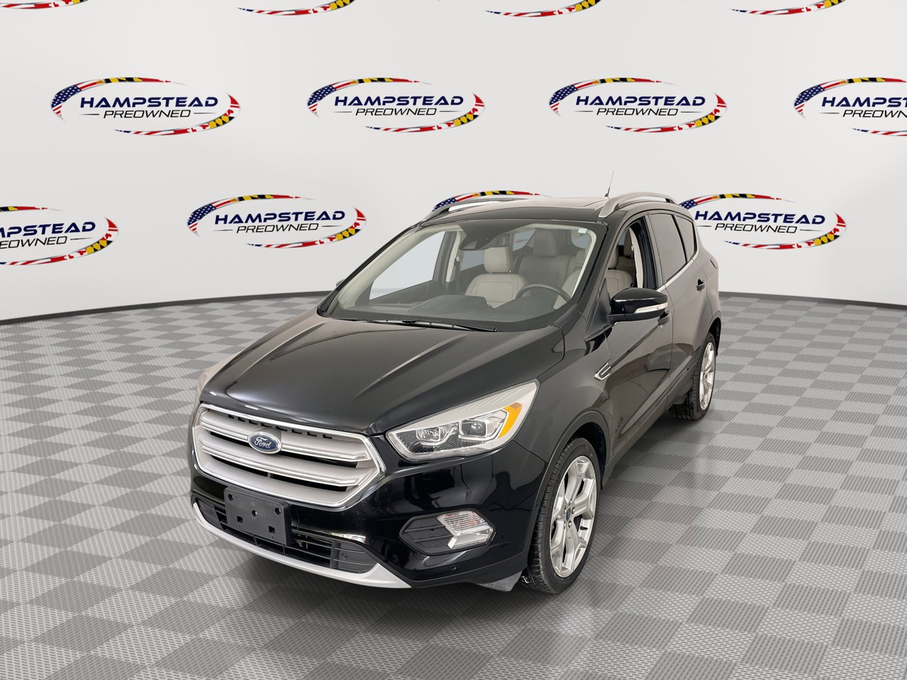 Used 2019 Ford Escape Titanium image 1