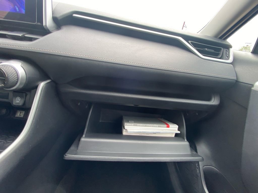 Used 2024 Toyota RAV4 XLE AWD/4WD image 24