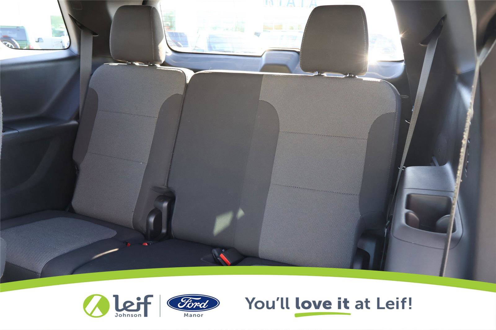 Used 2023 Chevrolet Traverse LT image 31