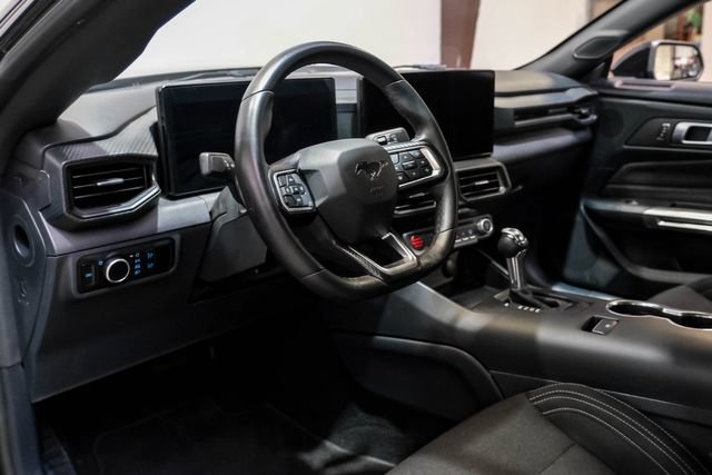 Used 2024 Ford Mustang GT RWD image 3