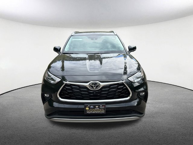 New 2026 Toyota Highlander Platinum AWD/4WD image 6
