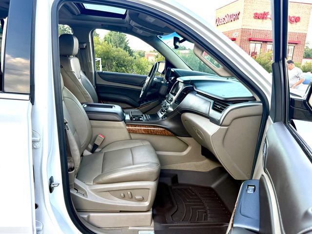 Used 2016 Chevrolet Suburban LTZ RWD image 11