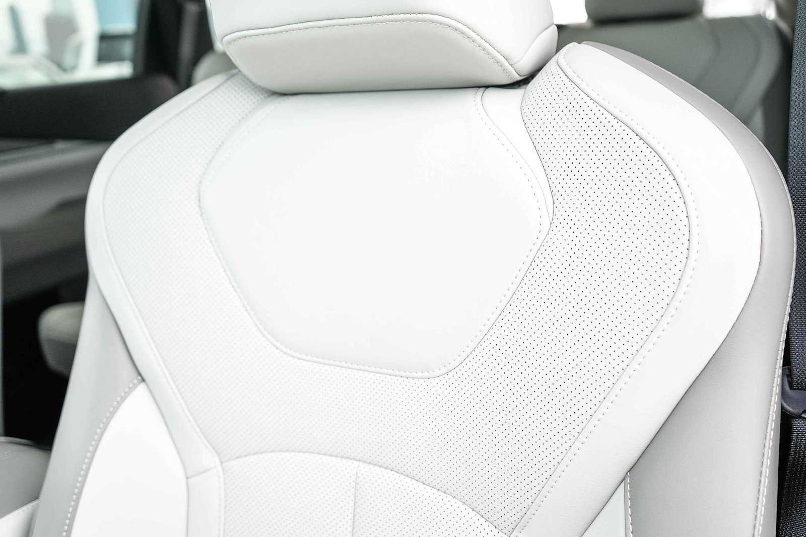 Used 2026 INFINITI QX60 Luxe w/ Cargo Package FWD image 27