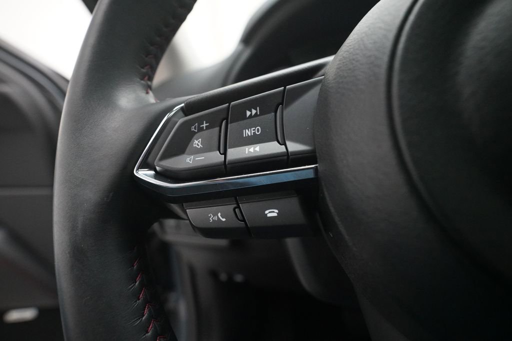 Used 2023 MAZDA CX-5 Carbon Edition image 18