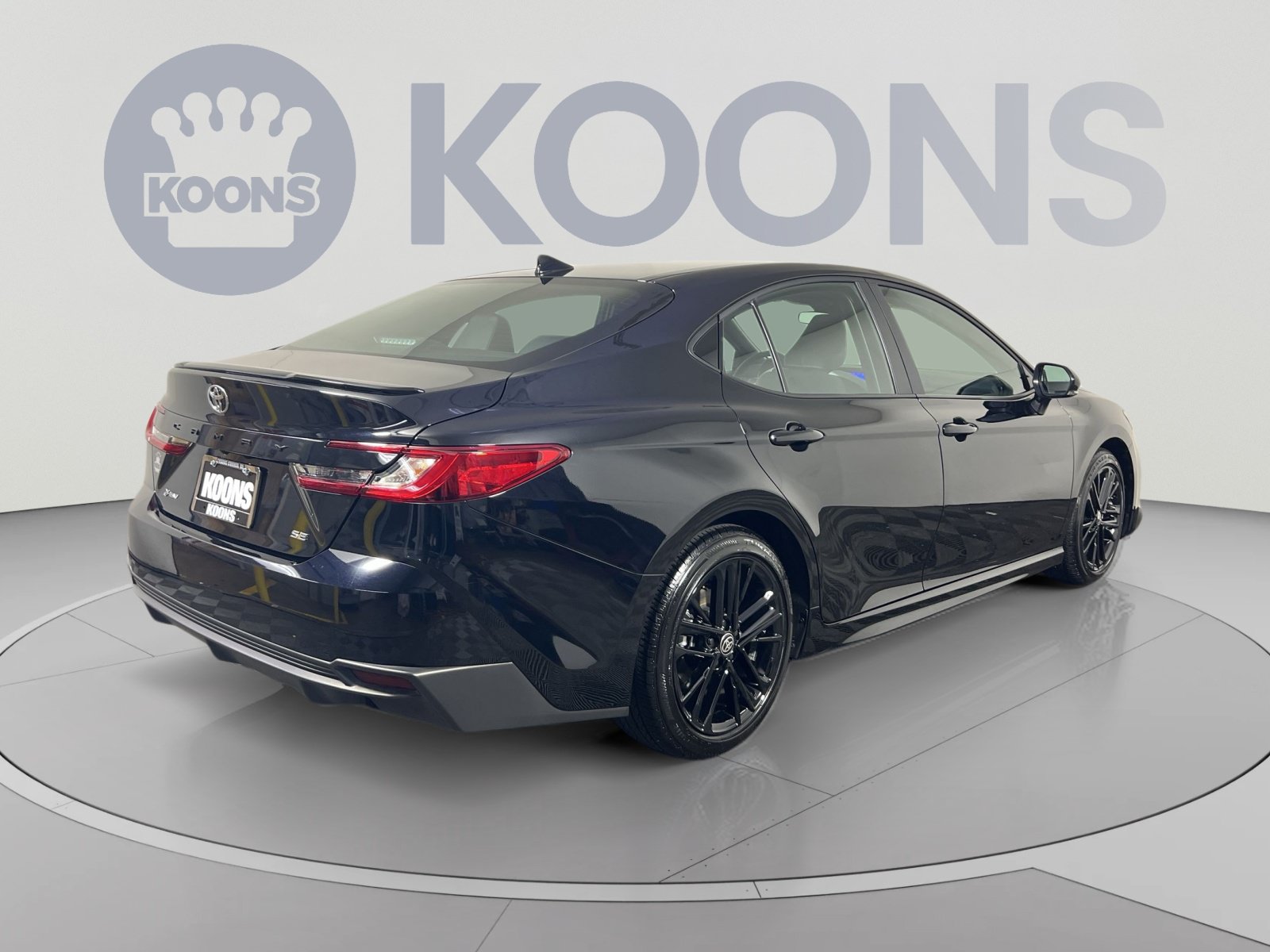Used 2026 Toyota Camry SE FWD image 7
