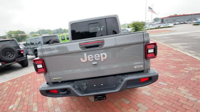 Used 2022 Jeep Gladiator Overland w/ Popular Equipment Package AWD/4WD image 8