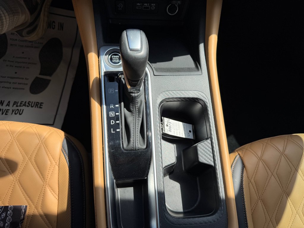 Used 2025 Nissan Sentra SV w/ SV Premium Package FWD image 17
