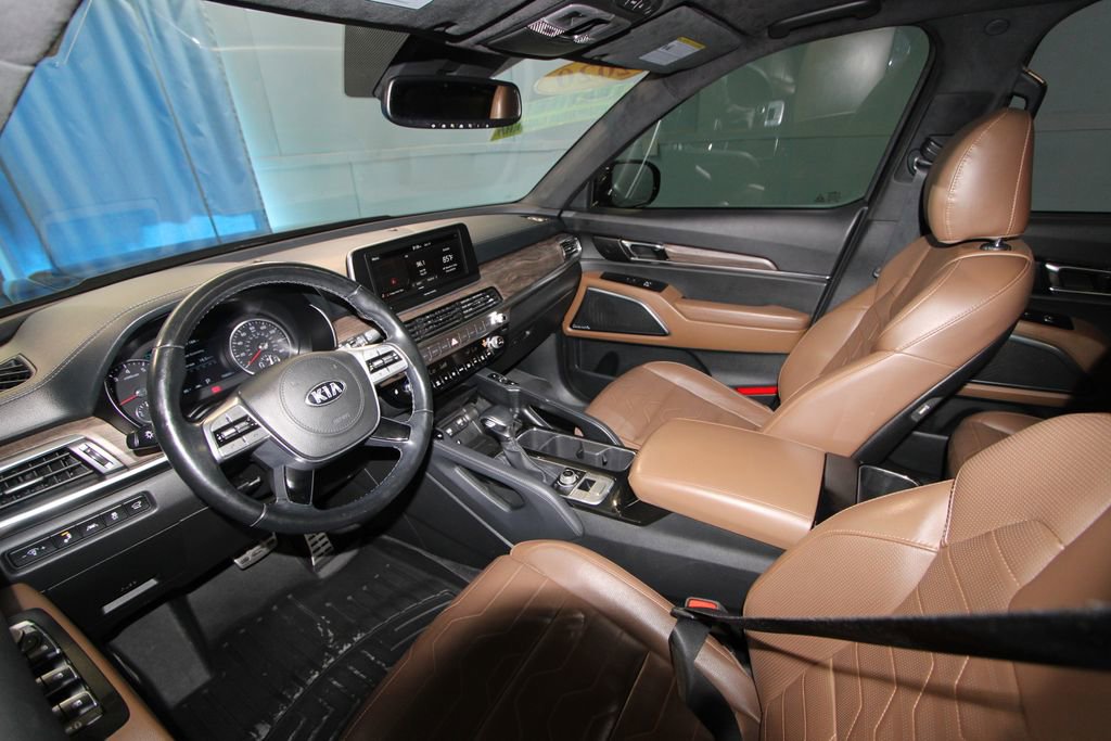 Used 2020 Kia Telluride SX w/ SX Prestige Package AWD/4WD image 2
