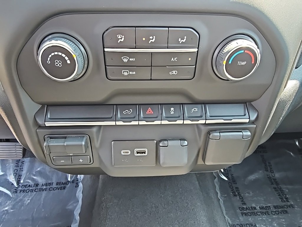 Used 2023 Chevrolet Silverado 2500 Custom w/ Custom Value Package image 22