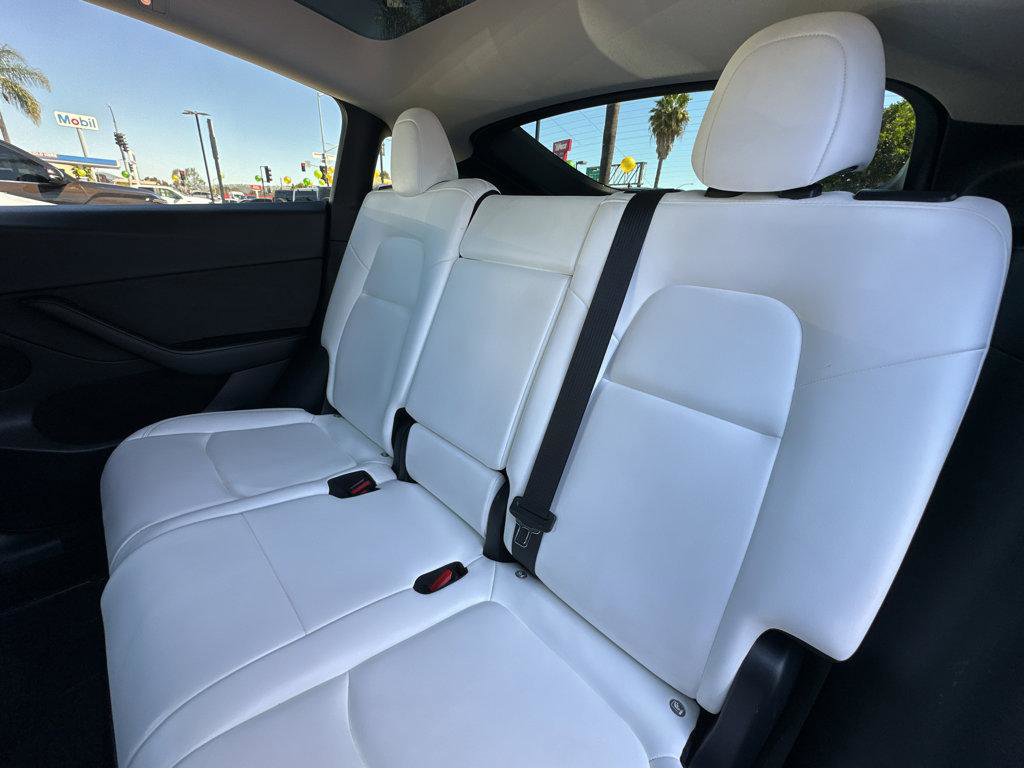 Used 2023 Tesla Model Y Long Range image 9