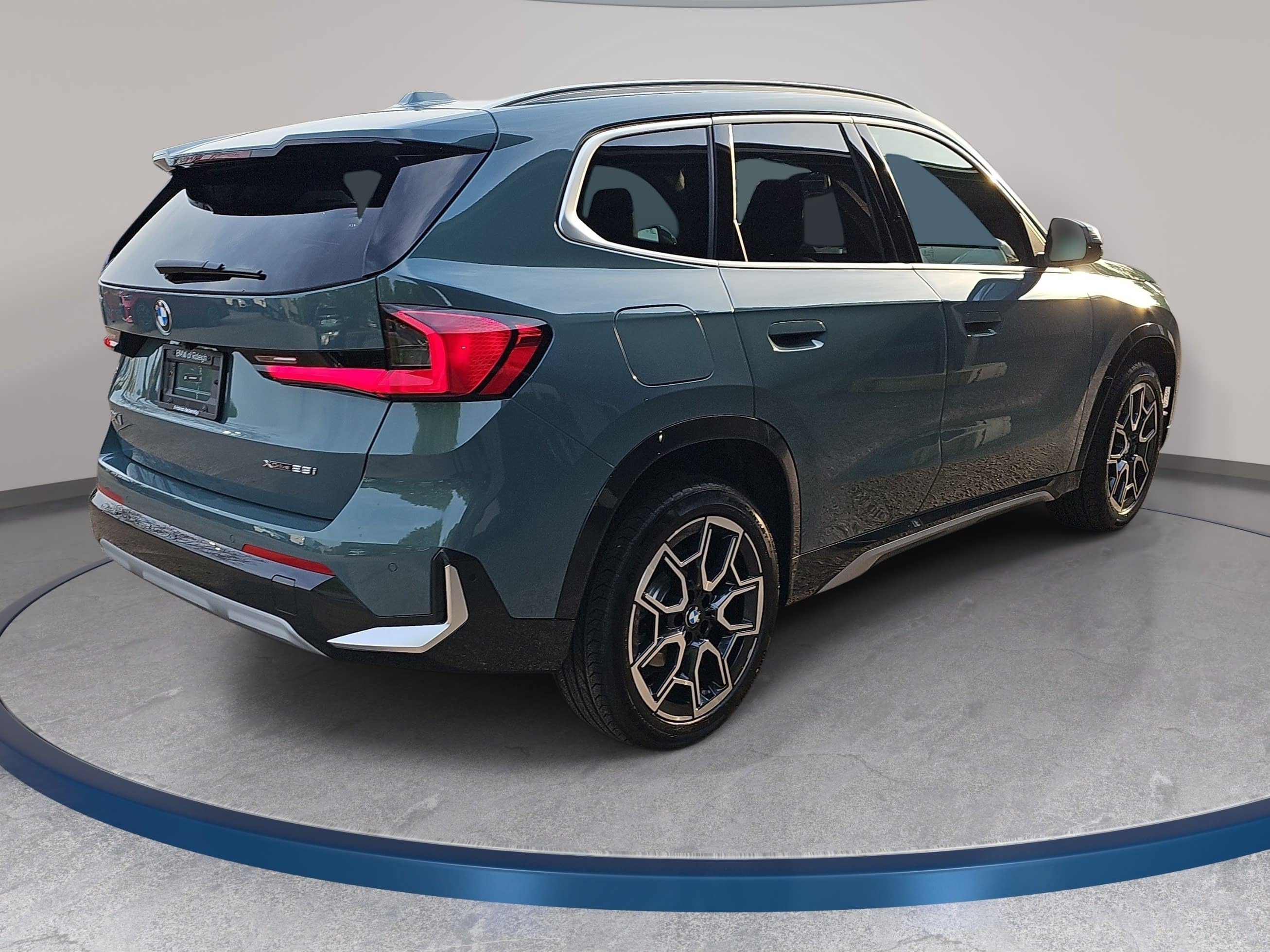 New 2026 BMW X1 xDrive28i w/ Technology Package AWD/4WD image 5