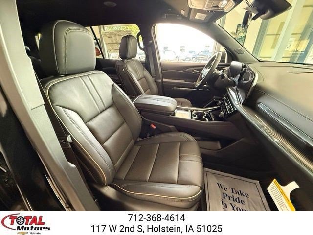 New 2026 Chevrolet Traverse High Country w/ LPO, Floor Liner Package AWD/4WD image 15