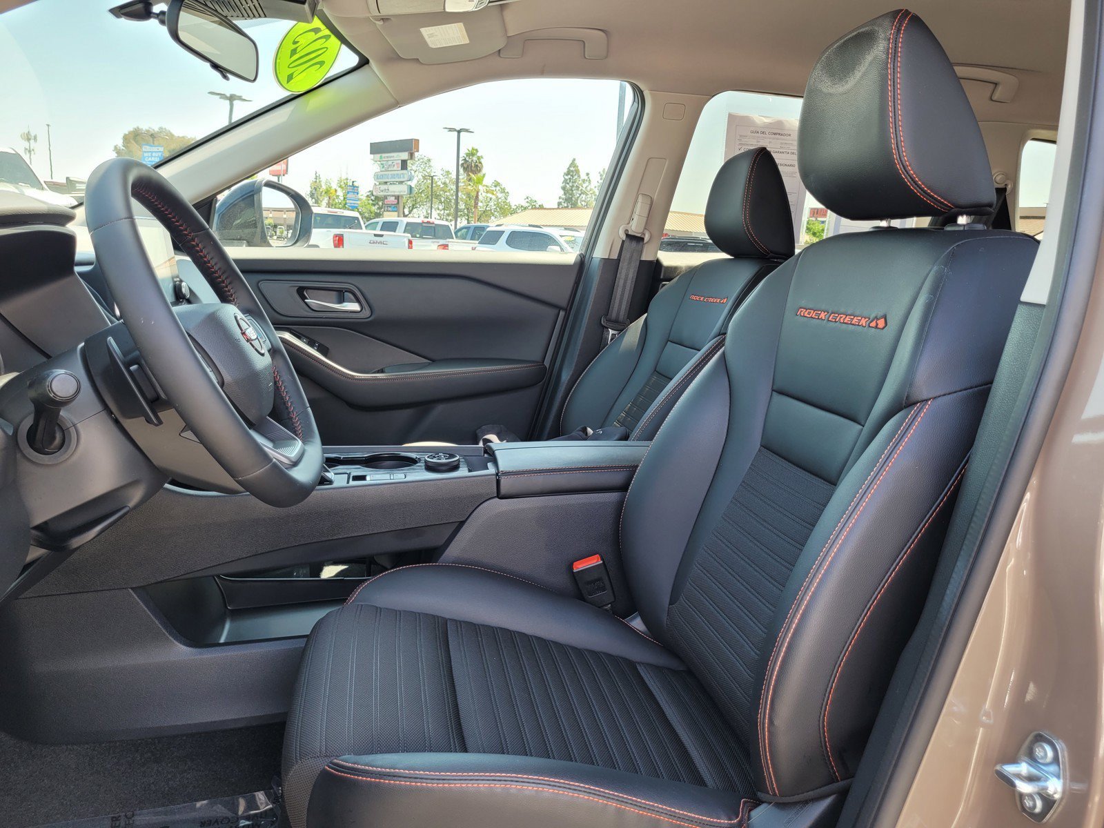 Used 2025 Nissan Rogue SV AWD/4WD image 11