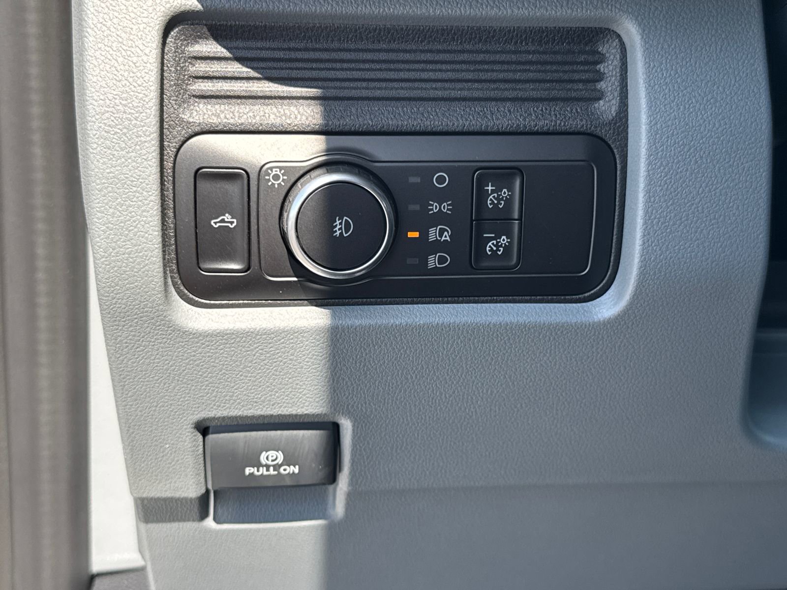 New 2026 Ford F350 XL w/ XL Chrome Package image 31