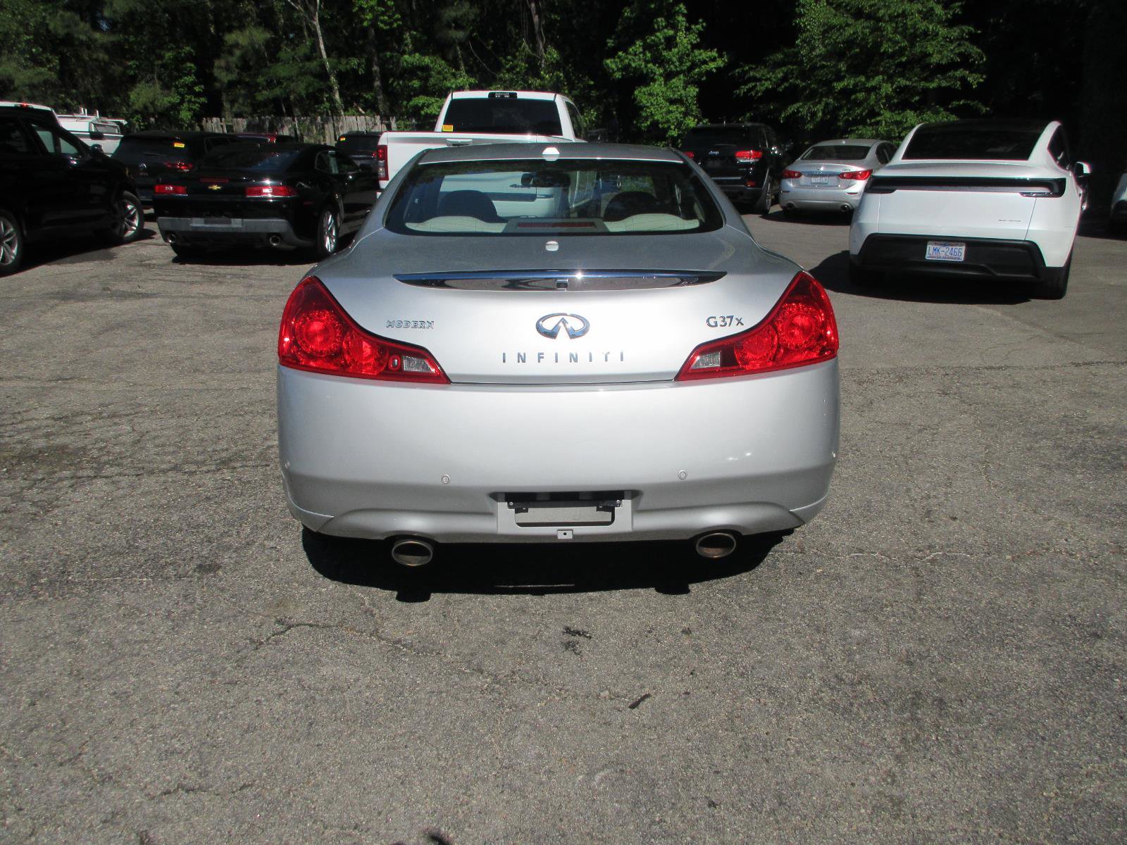 Used 2011 INFINITI G37 x Coupe w/ Premium Pkg AWD/4WD image 4