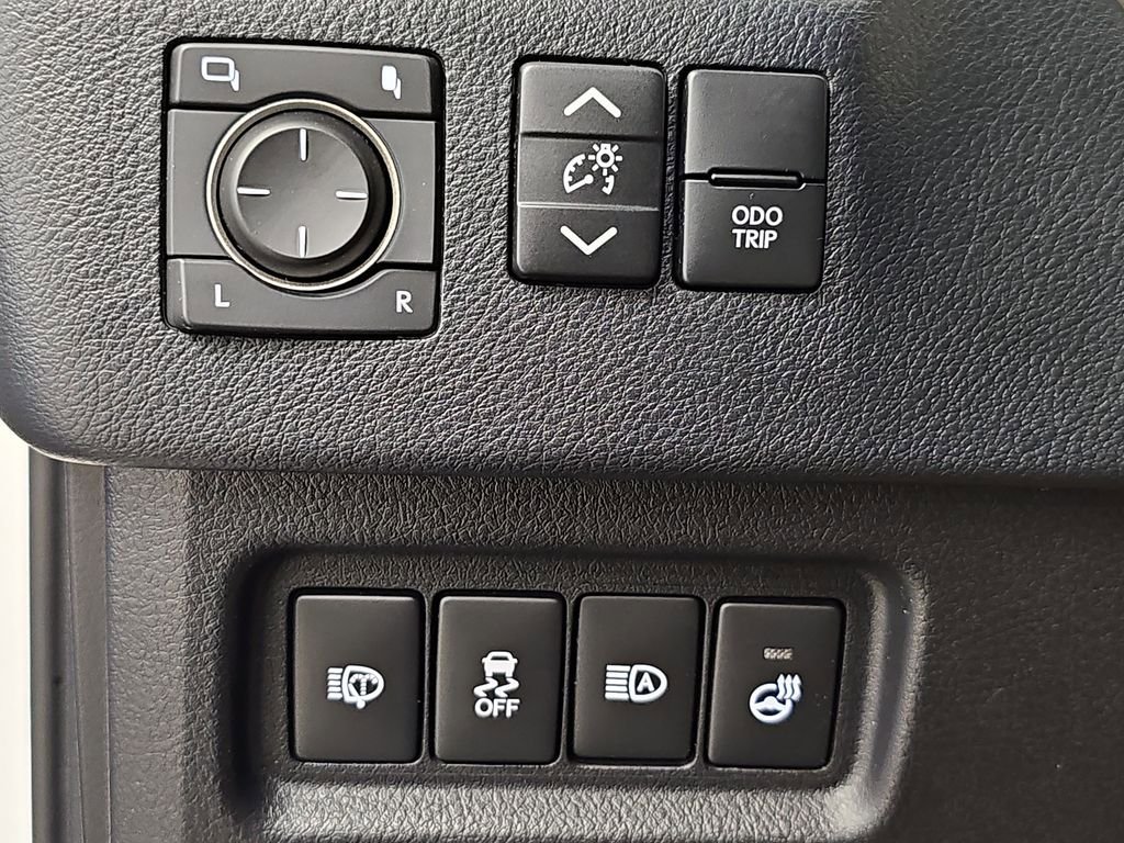 Certified 2022 Lexus GX 460 Premium w/ Premium Package AWD/4WD image 6
