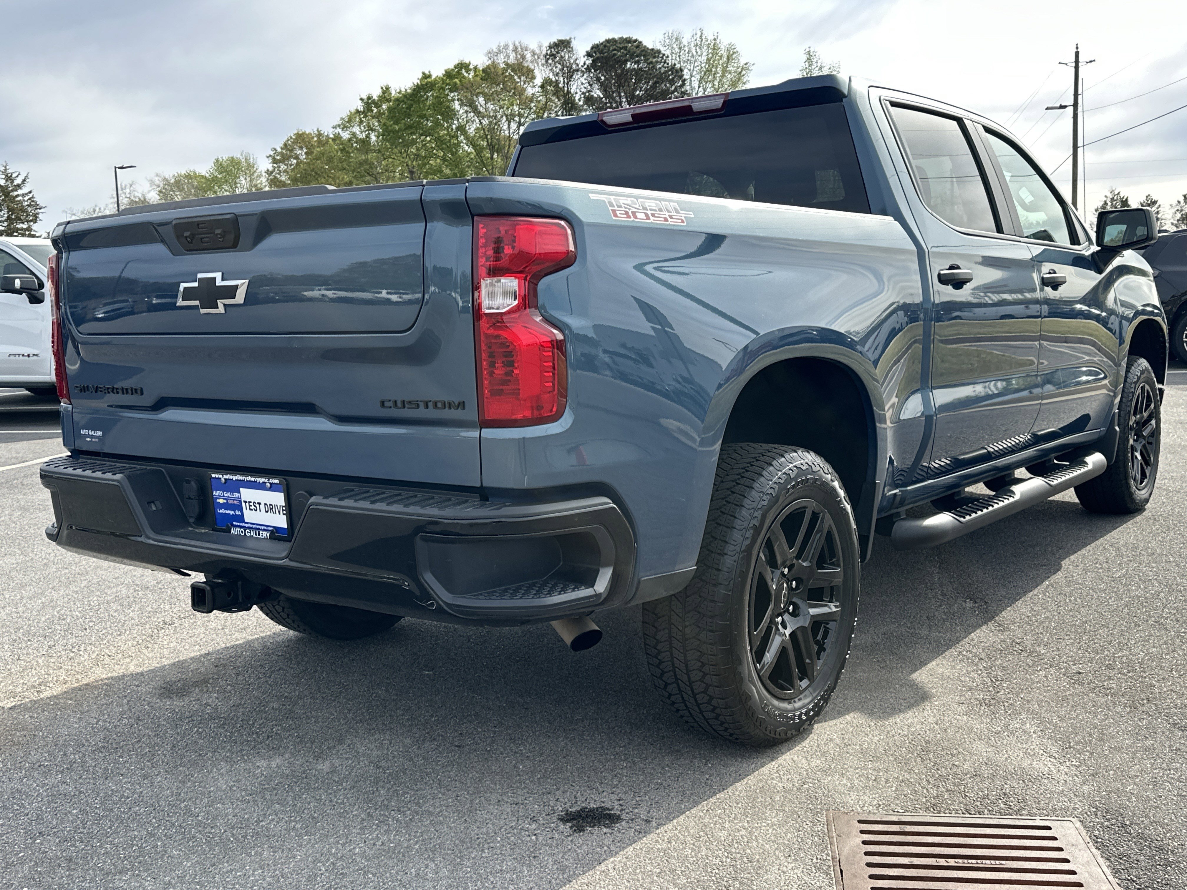 Certified 2024 Chevrolet Silverado 1500 Custom Trail Boss w/ Turbomax Blackout Package AWD/4WD image 6