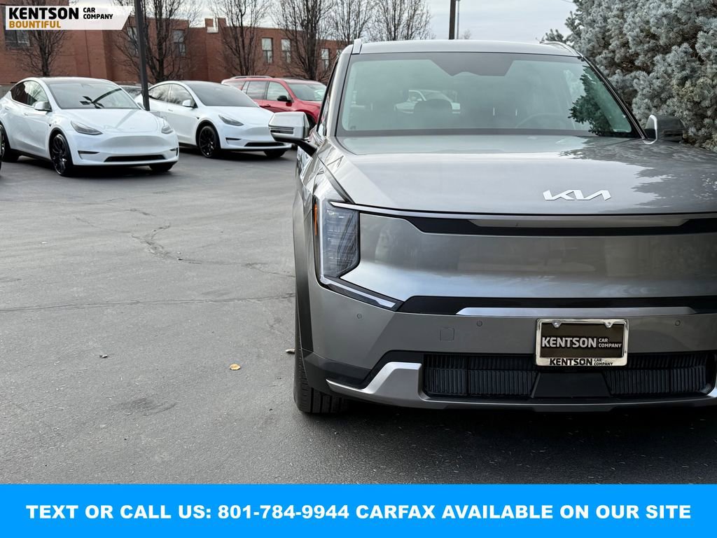 Used 2024 Kia EV9 Wind image 12