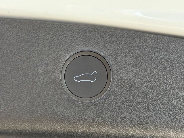 Used 2022 Tesla Model 3 Performance image 34