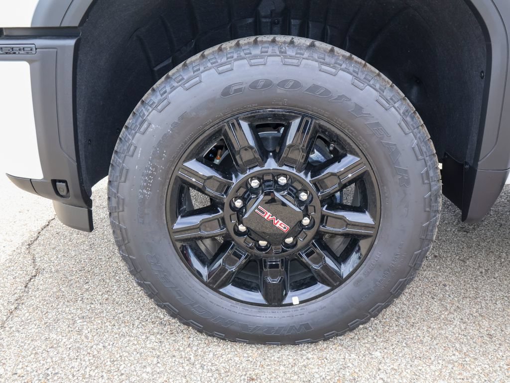New 2026 GMC Sierra 2500 AT4 w/ AT4 Premium Plus Package AWD/4WD image 40