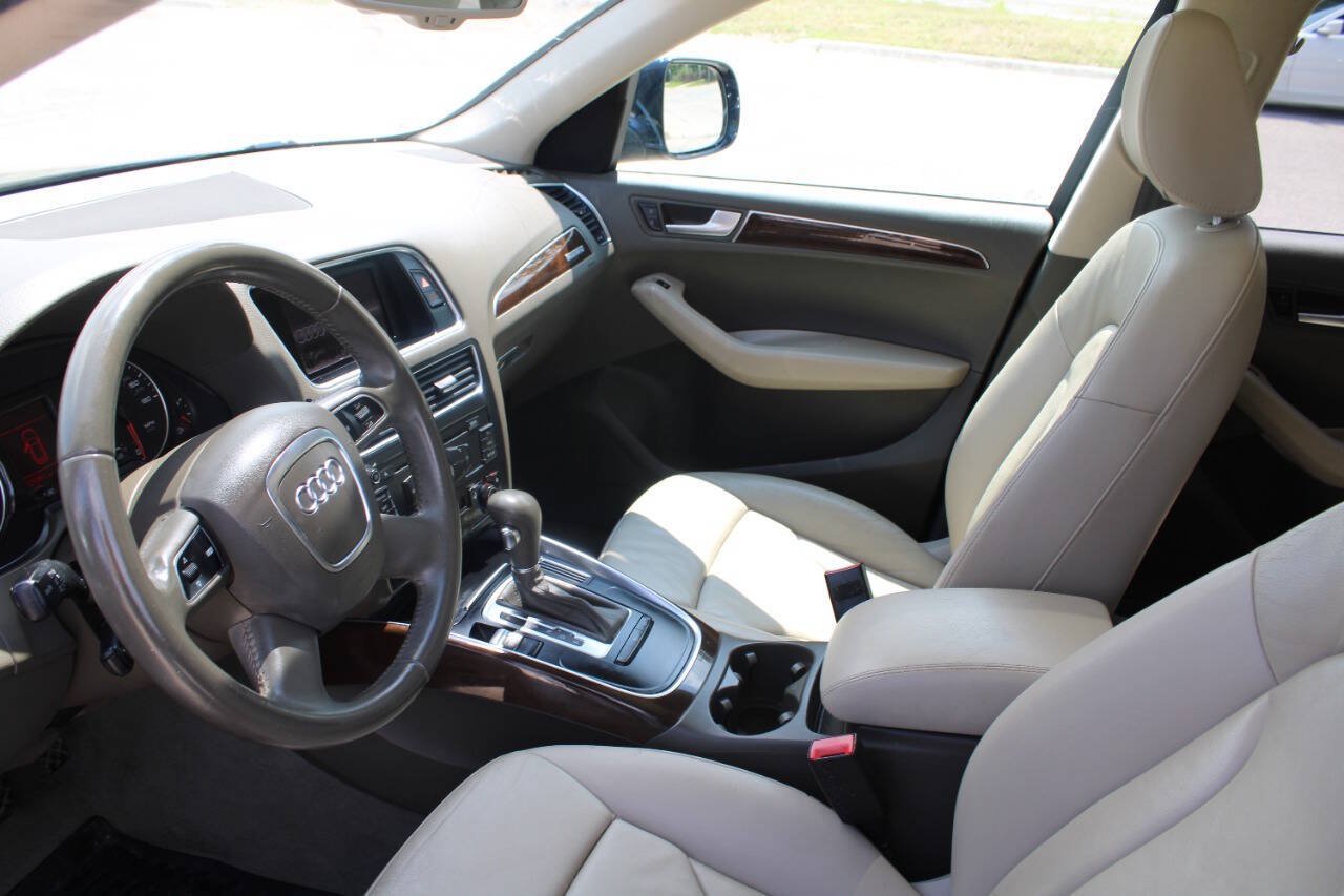 Used 2011 Audi Q5 2.0T Premium Plus AWD/4WD image 19