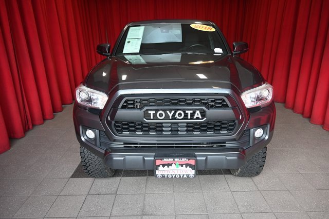 Used 2018 Toyota Tacoma TRD Off-Road image 14