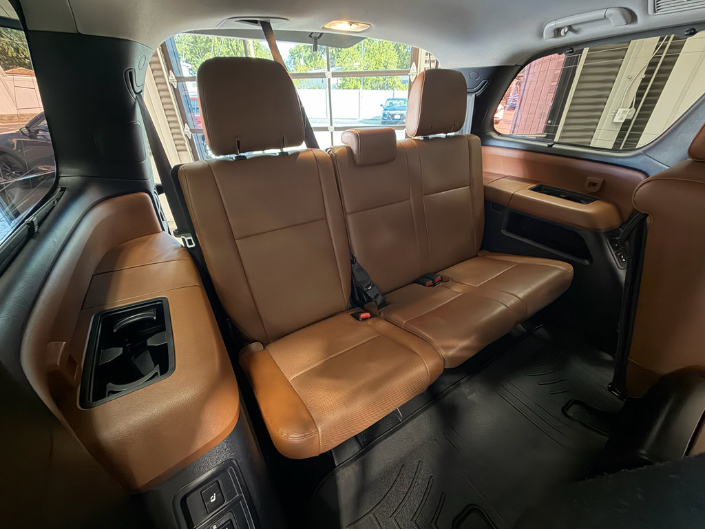 Used 2018 Toyota Sequoia Platinum AWD/4WD image 6