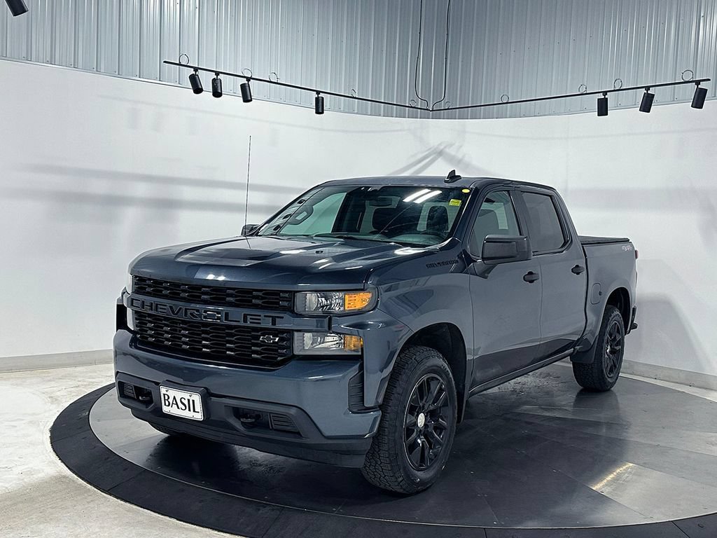 Used 2020 Chevrolet Silverado 1500 Custom w/ Custom Value Package AWD/4WD image 8