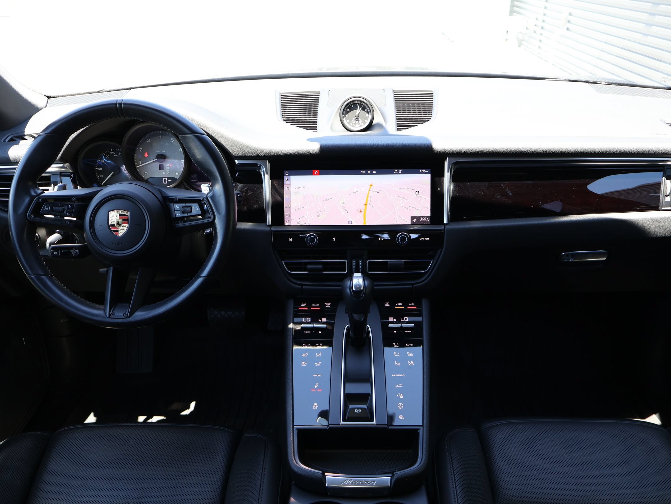 Used 2023 Porsche Macan S AWD/4WD image 43