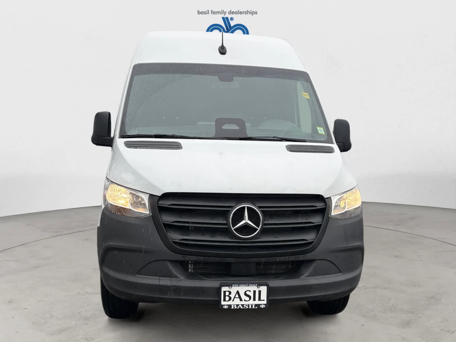 Used 2025 Mercedes-Benz Sprinter 2500 image 6