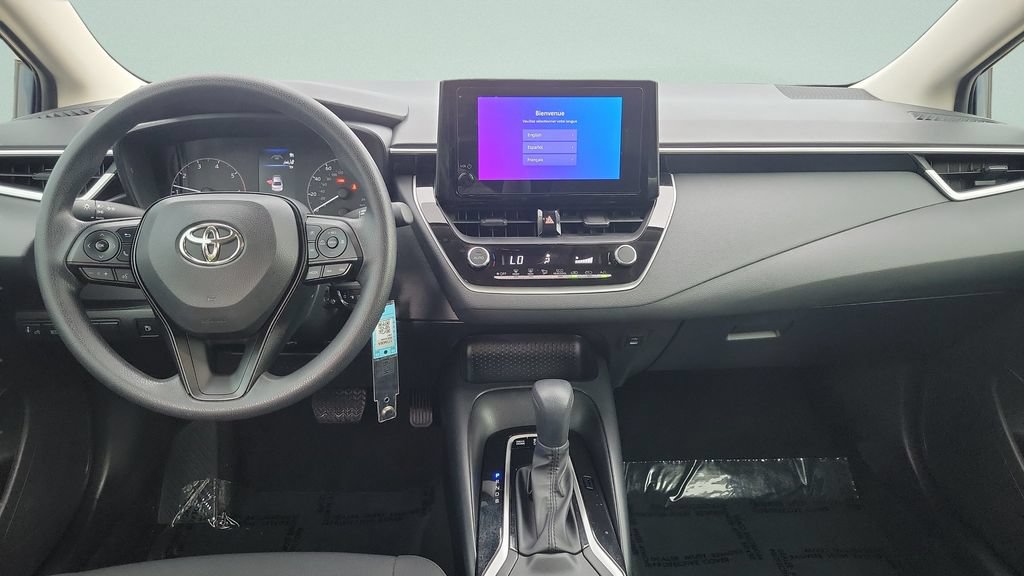 Used 2025 Toyota Corolla LE FWD image 11