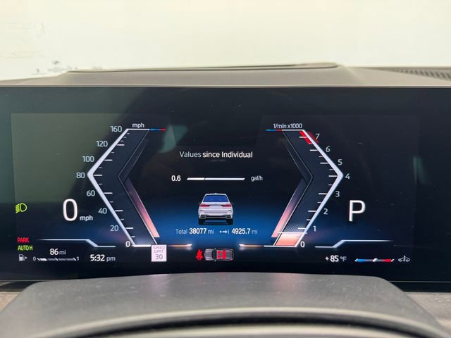 Used 2023 BMW X7 xDrive40i w/ Executive Package image 2